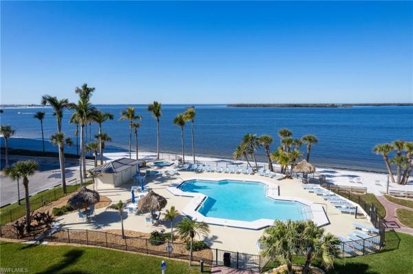 17080 Harbour Point Dr #816, Fort Myers, Florida 33908, image 1
