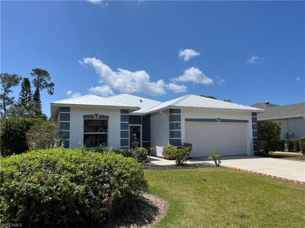 Maplewood, 177 Stanhope Cir, Naples, Florida 34104, image 1