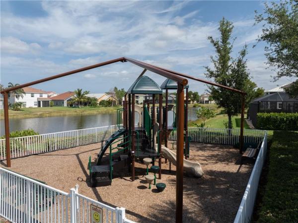 Heatherwood Lakes, 2305 Cape Heather Cir, Cape Coral, Florida 33991, image 3