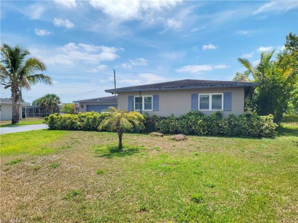 304 Hollywood St, Lehigh Acres, Florida 33936, image 1