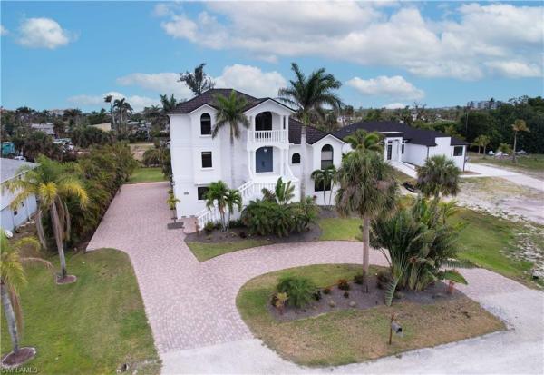 Cottage Point, 16770 Jacaranda Dr, Fort Myers, Florida 33908, image 1