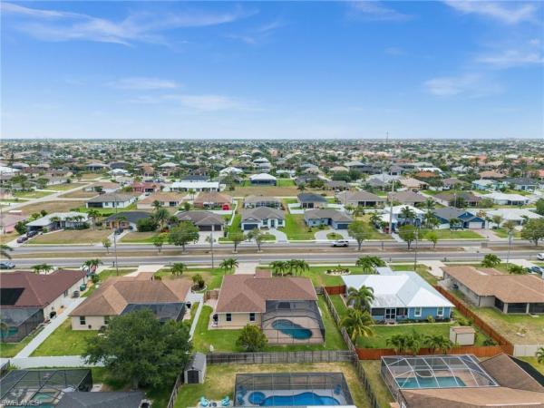 Cape Coral Residential, 4344 Agualinda Blvd, Cape Coral, Florida 33914, image 2