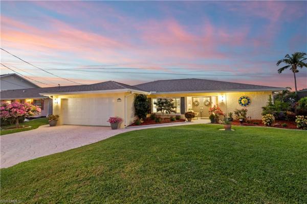 Island Park Woodlands, 6436 Cocos Dr, Fort Myers, Florida 33908, image 1