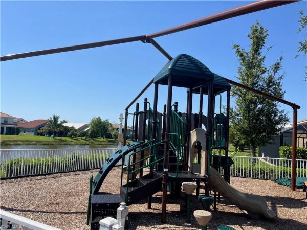 Heatherwood Lakes, 2064 Willow Branch Dr, Cape Coral, Florida 33991, image 2