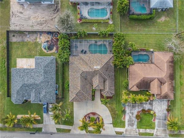 Cape Coral, 1708 W Beach Pkwy, Cape Coral, Florida 33914, image 1