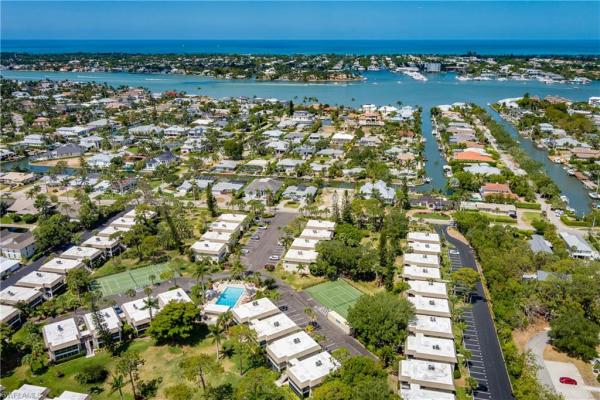 Royal Bay Villas, 1549 Sandpiper St #5, Naples, Florida 34102, image 3