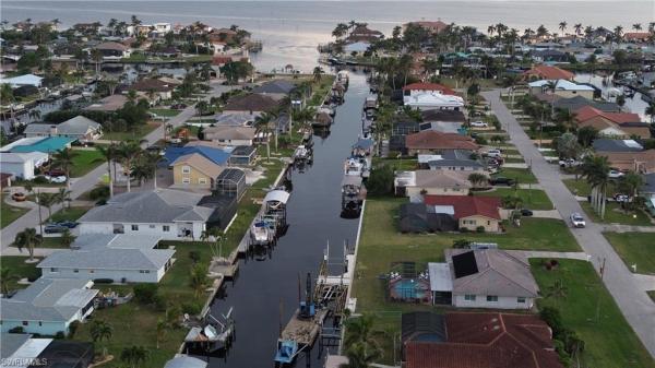 Cape Coral Residential, 5314 Colonade Ct, Cape Coral, Florida 33904, image 2