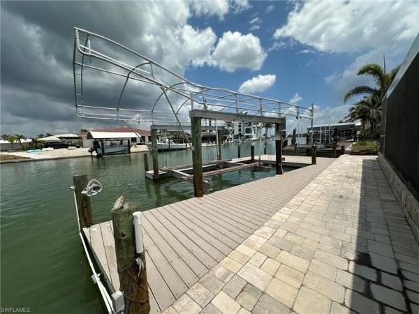 Fairview Isles, 41 Fairview Blvd, Fort Myers Beach, Florida 33931, image 1