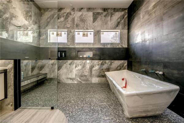Cape Coral, 5254 Tamiami Ct, Cape Coral, Florida 33904, image 1