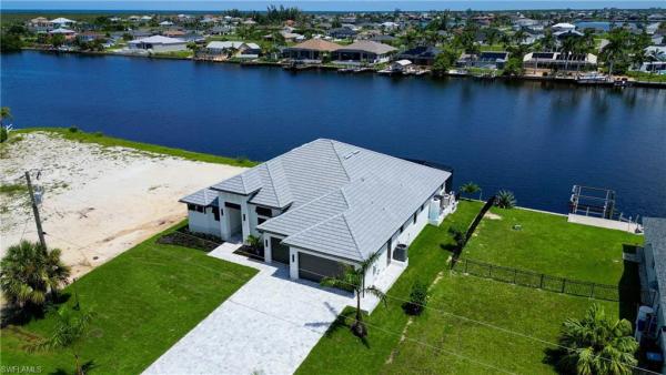 Cape Coral, 4241 26th St, Cape Coral, Florida 33993, image 3
