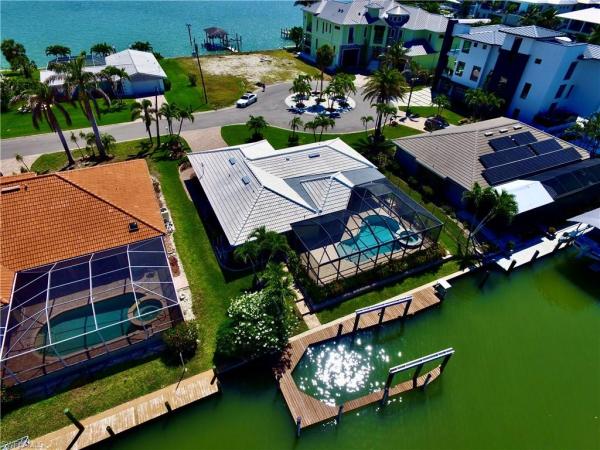 Fairview Isles, 28 Bayview Blvd, Fort Myers Beach, Florida 33931, image 2