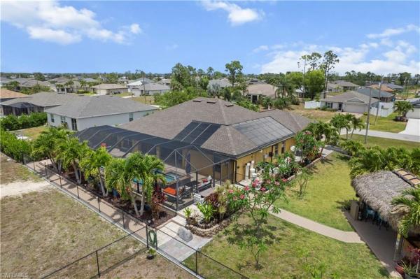 Cape Coral Residential, 3704 13th Pl, Cape Coral, Florida 33909, image 2