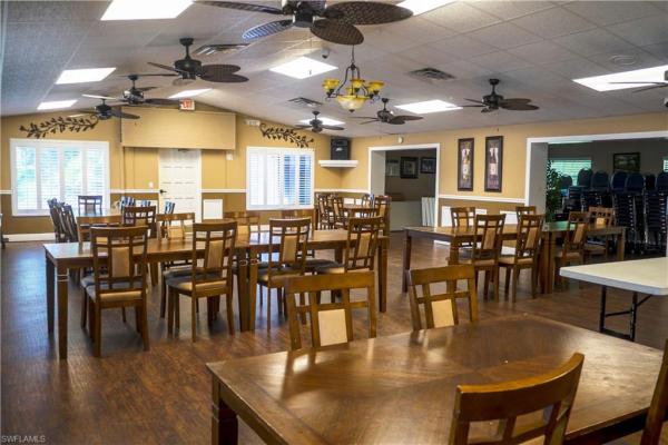 Pine Ridge Of Fort Myers Village, 9525 Windsor Club Cir, Fort Myers, Florida 33905, image 3
