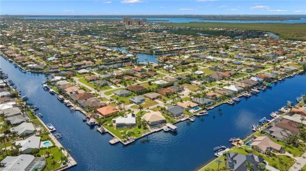 Cape Coral Residential, 5218 24th Ave, Cape Coral, Florida 33914, image 2