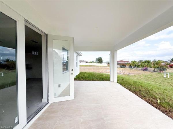 Lehigh Acres Residential, 2703 SW 42nd St, Lehigh Acres, Florida 33976, image 1