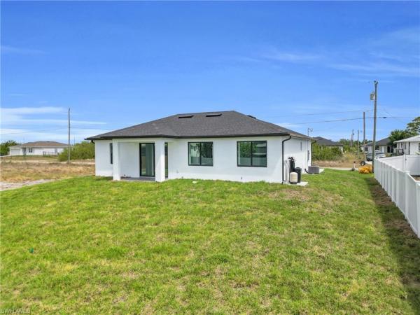Lehigh Acres Residential, 4115 SW 20th St, Lehigh Acres, Florida 33976, image 1
