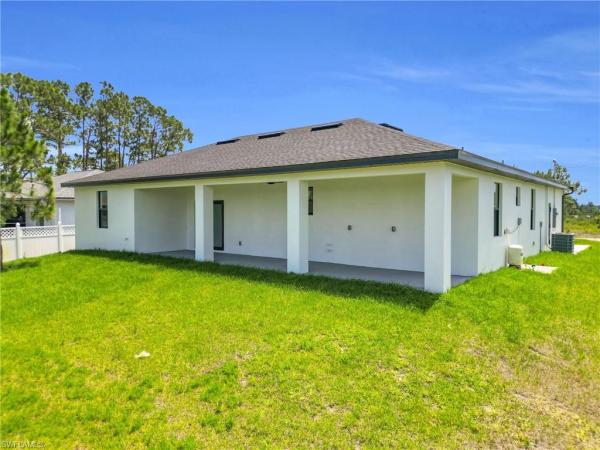 Lehigh Acres Residential, 2808 SW 19th St, Lehigh Acres, Florida 33976, image 1