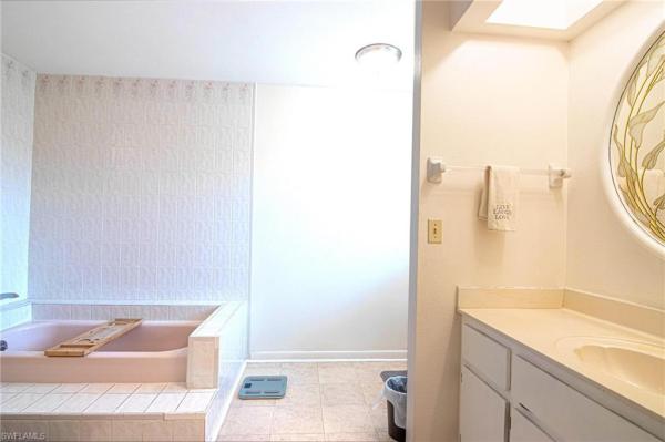 Cape Coral Residential, 1012 35th St, Cape Coral, Florida 33914, image 2
