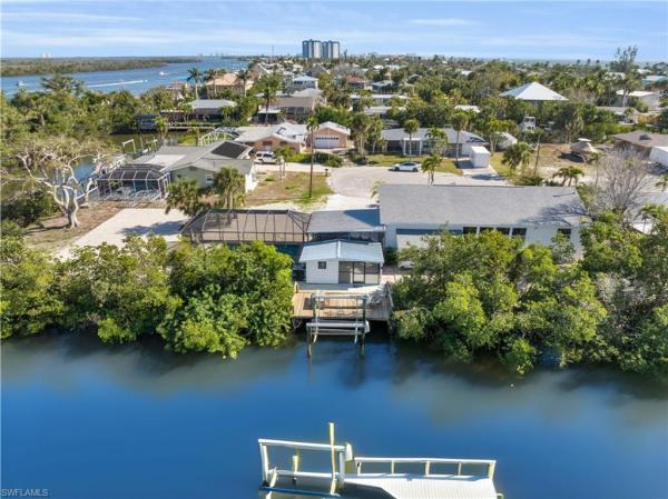 Shell Mound Park, 351 Jefferson Ct, Fort Myers Beach, Florida 33931, image 1