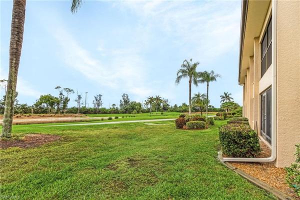 5865 Trailwinds Dr #613, Fort Myers, Florida 33907, image 1