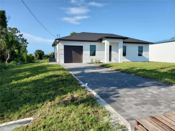 Lehigh Acres Residential, 3117 SW 35th St, Lehigh Acres, Florida 33976, image 1