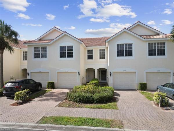 Pinehurst At Stratford Place, 1260 Oxford Ln, Naples, Florida 34105, image 2