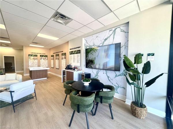 6088 Barbara Cir, Naples, Florida 34112, image 1