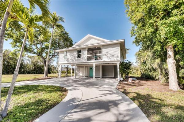 Cottage Point, 13450 Coral Dr, Fort Myers, Florida 33908, image 1