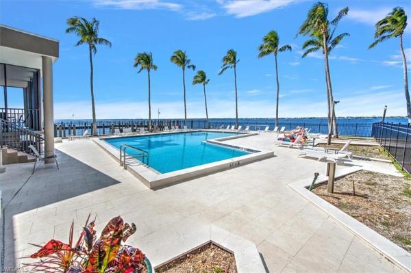 Pointe Royale, 1910 Virginia Ave #1302, Fort Myers, Florida 33901, image 3