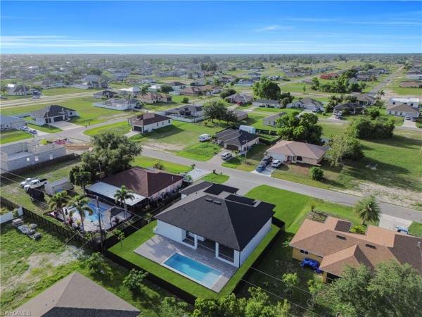 Cape Coral Residential, 30 11th Ln, Cape Coral, Florida 33909, image 2