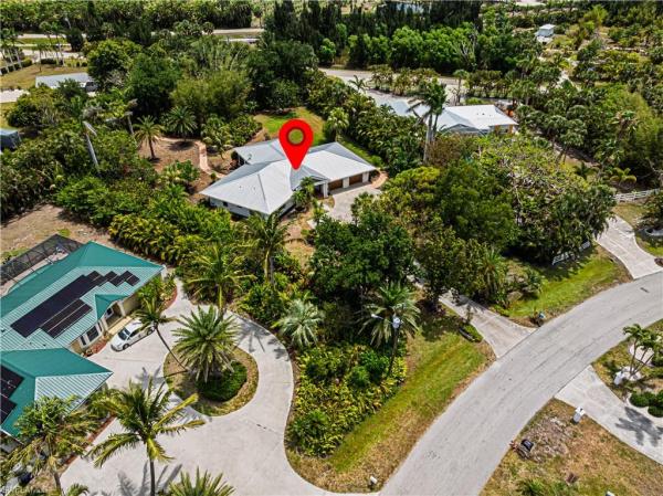 Alden Pines, 7528 Grande Pine Rd, Bokeelia, Florida 33922, image 2