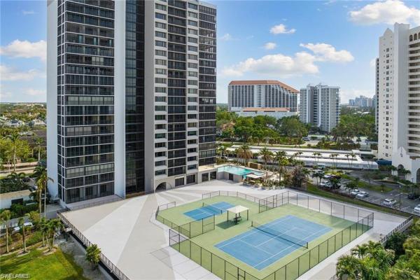 5601 Turtle Bay Dr #302, Naples, Florida 34108, image 1