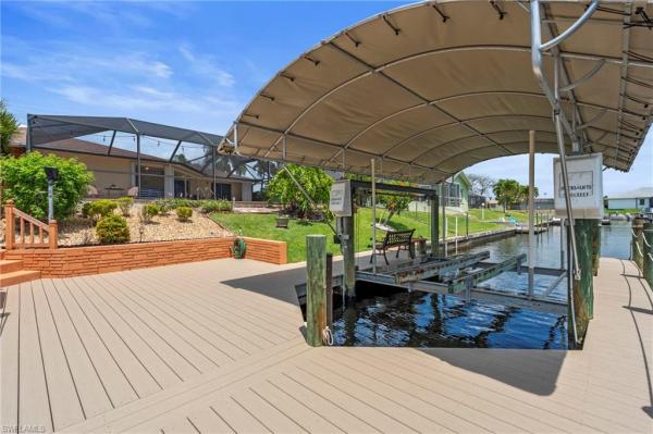 Cape Coral Residential, 206 34th Ter, Cape Coral, Florida 33904, image 2