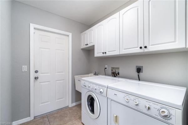 Cape Coral Residential, 3113 22nd Pl, Cape Coral, Florida 33914, image 1