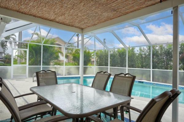 Island Park Woodlands, 6079 Park Rd, Fort Myers, Florida 33908, image 1