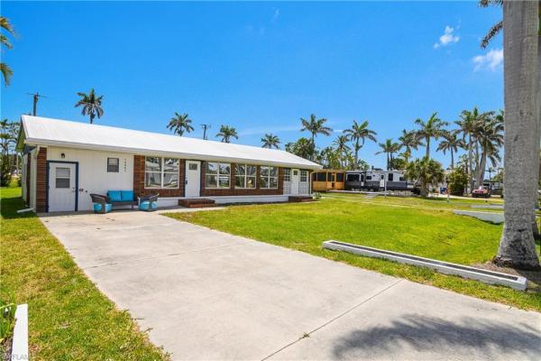 Cottage Point, 13041 Point Breeze Dr, Fort Myers, Florida 33908, image 1