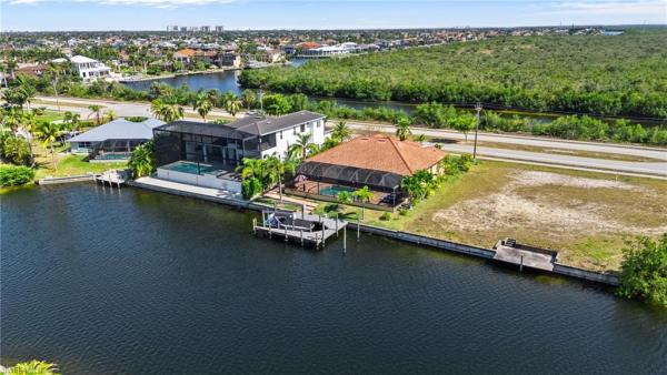 Cape Coral Residential, 2915 W Beach Pkwy, Cape Coral, Florida 33914, image 2