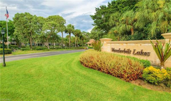 Vanderbilt Lakes, 28839 Winthrop Cir, Bonita Springs, Florida 34134, image 2