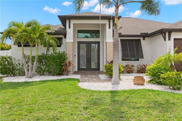 Cape Coral Residential, 3833 15th Pl, Cape Coral, Florida 33914, image 2