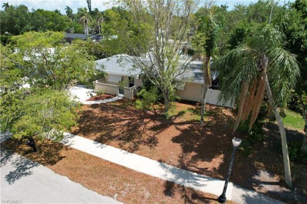 1350 Burtwood Dr, Fort Myers, Florida 33901, image 1