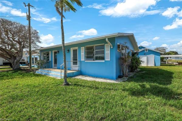110 East Ct, Naples, Florida 34140, image 2
