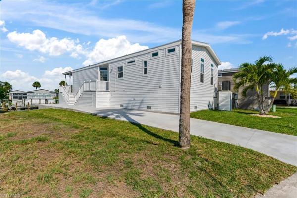 17561 Peppard Dr, Fort Myers Beach, Florida 33931, image 1