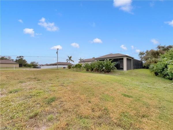 Mirror Lakes, 822 Lystra Ave, Fort Myers, Florida 33913, image 2