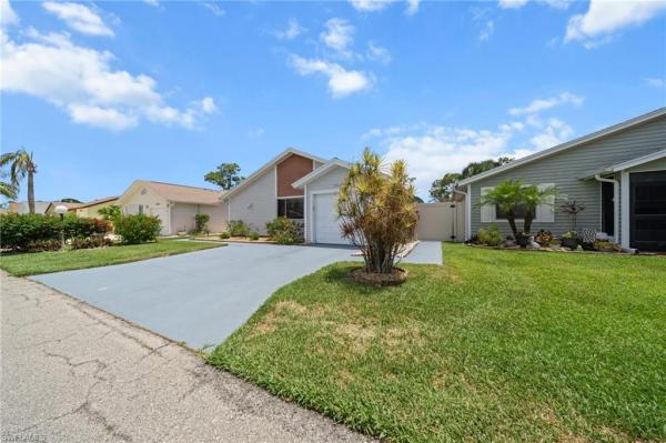 Foxmoor Lakes, 5540 Longleaf Dr, North Fort Myers, Florida 33917, image 1