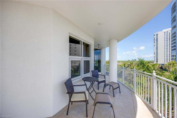 Aqua At Pelican Isle, 13675 Vanderbilt Dr #510, Naples, Florida 34110, image 1