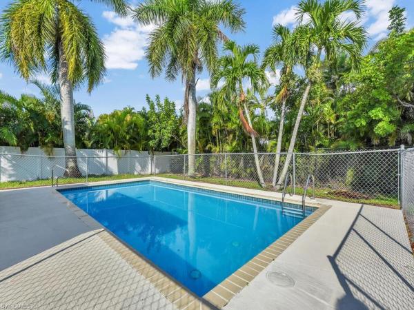Cape Coral Residential, 3521 Santa Barbara Pl, Cape Coral, Florida 33914, image 3