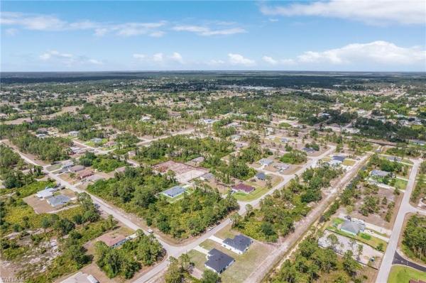 Lehigh Acres, 634 E Raintree St, Lehigh Acres, Florida 33974, image 1