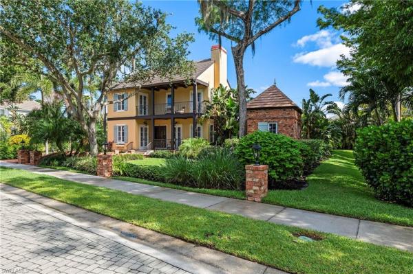 Hemingway Place, 1419 Hemingway Pl, Naples, Florida 34103, image 1