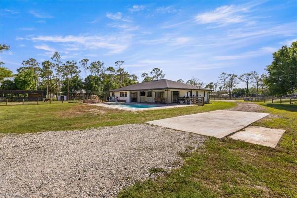 North Fort Myers No HOA, 20100 Welborn Rd, North Fort Myers, Florida 33917, image 3