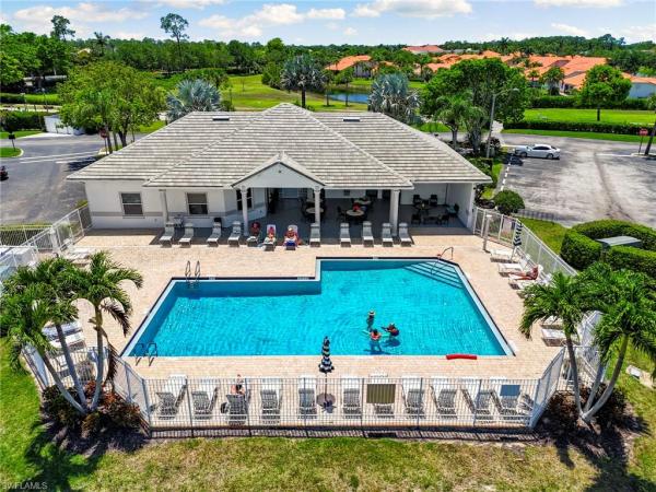 Blue Heron, 7839 Regal Heron Cir #205, Naples, Florida 34104, image 2